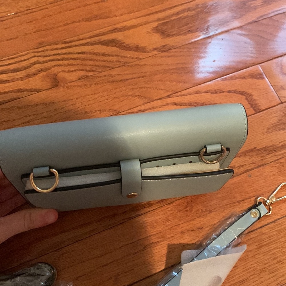 Purse - Picture 3 of 4